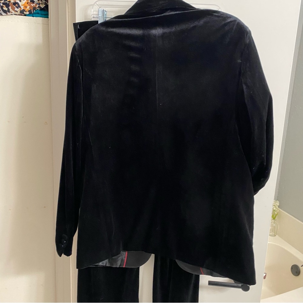 NWT TOPGH Women’s Black Velvet 2 pc Tuxedo Suit Size XL - Picture 6 of 16